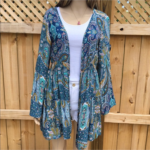 PRICED TO SELL. KIMONO - Picture 3 of 8